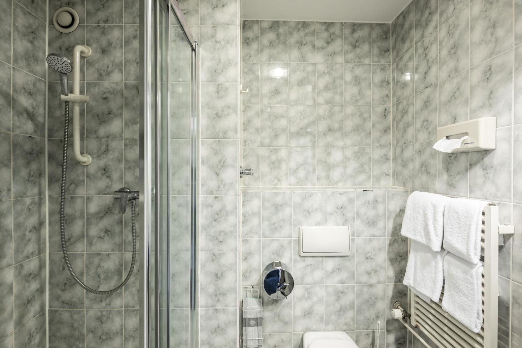 Economy Twin Room