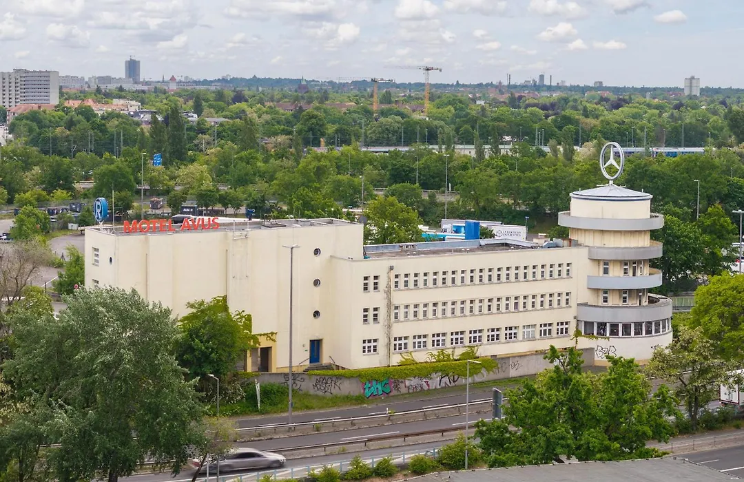 Hotel Und Rasthof Avus-1